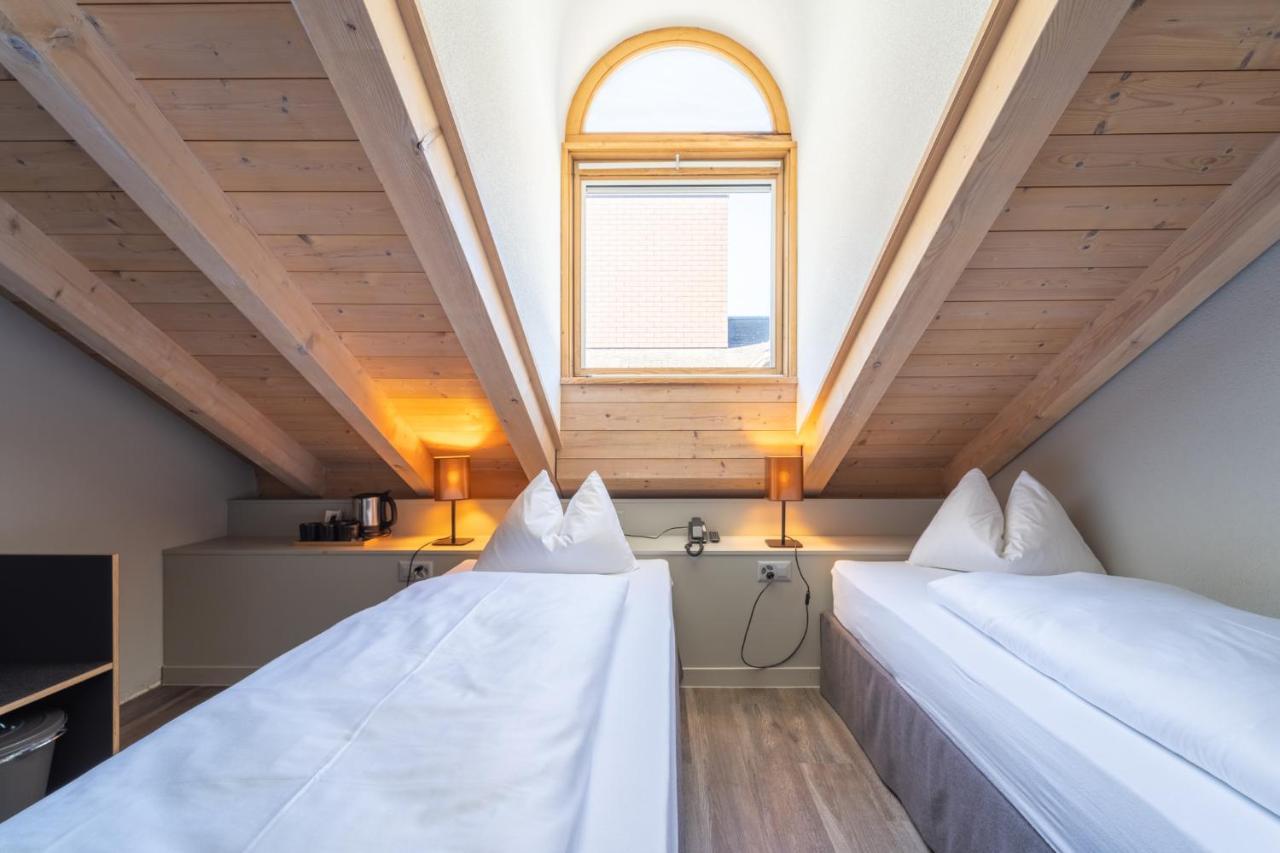 The Guesthouse By The Hey Hotel Interlaken Exterior foto